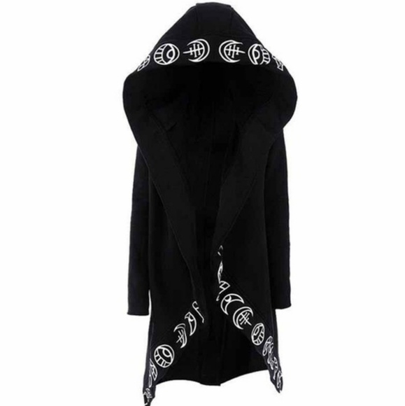Tops - 🌘 NWOT Crescent Moon Hoodie 🌒